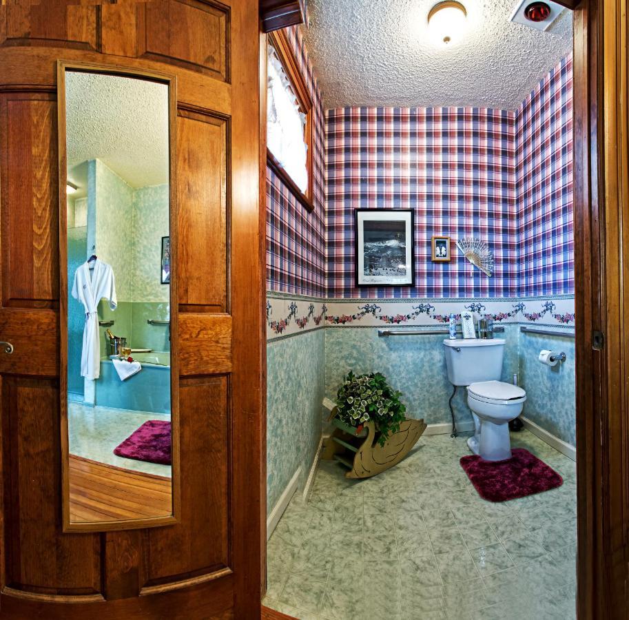Holden House 1902 Bed & Breakfast Inn コロラドスプリングス エクステリア 写真