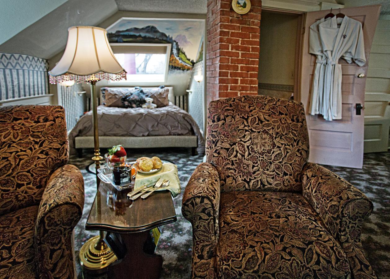 Holden House 1902 Bed & Breakfast Inn コロラドスプリングス エクステリア 写真