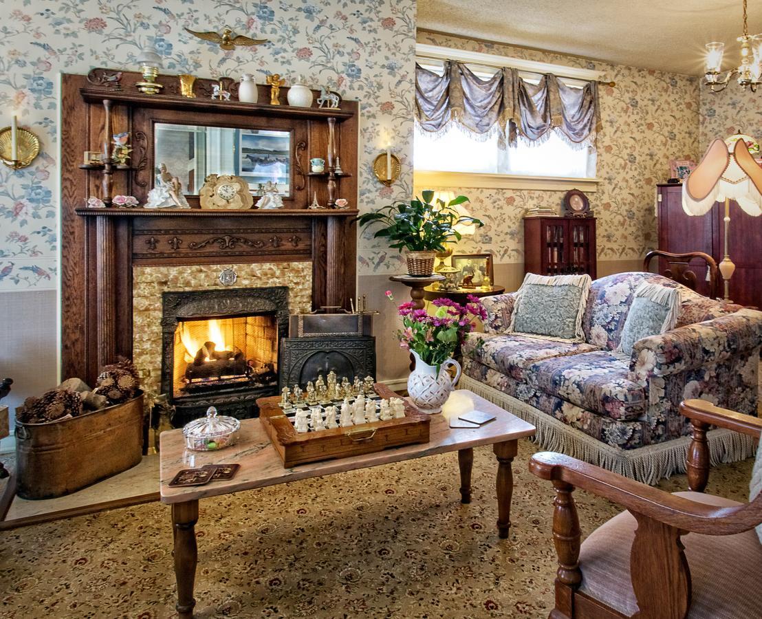 Holden House 1902 Bed & Breakfast Inn コロラドスプリングス エクステリア 写真